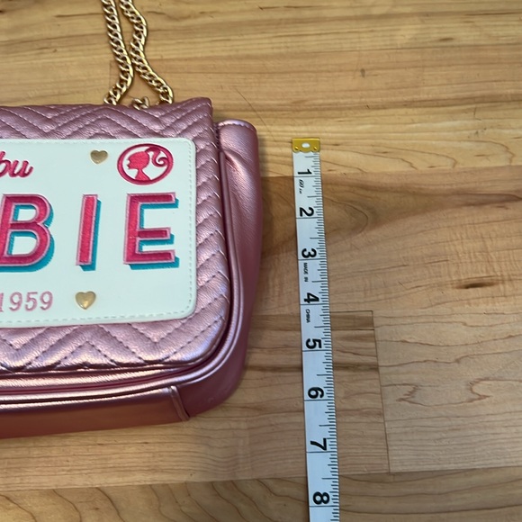 🆕 Malibu Barbie Purse w/gold chain - NWT - Picture 8 of 10